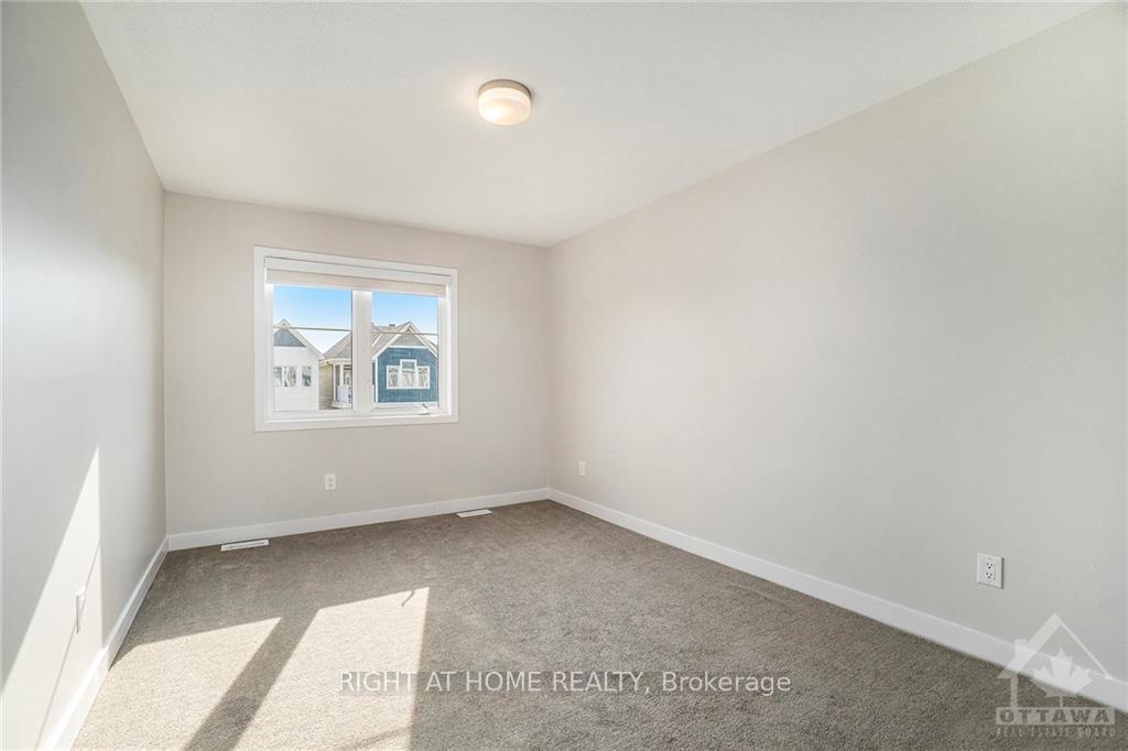 Photo 21 of 128 Hackamore Crescent, Ottawa, Goulbourn Twp From Franktown Rd/South To Rideau — HOMEH