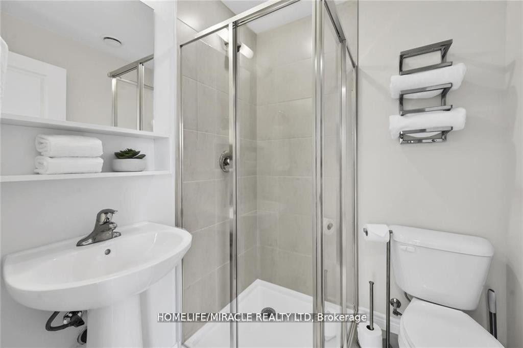 Photo 12 of Unit 213, 2750 King Street E, Hamilton, Greenford — HOMEH