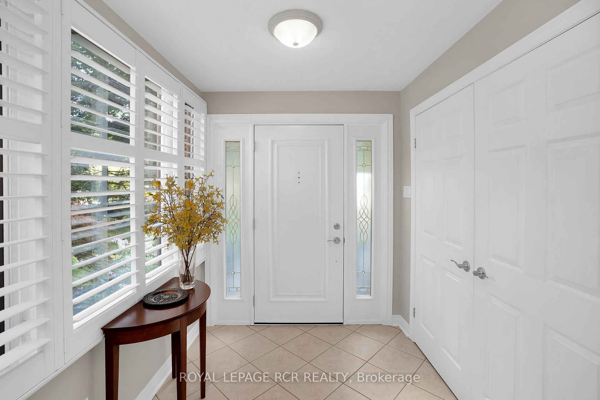 Photo 2 of 27 Westview Crescent, Caledon, Palgrave — HOMEH