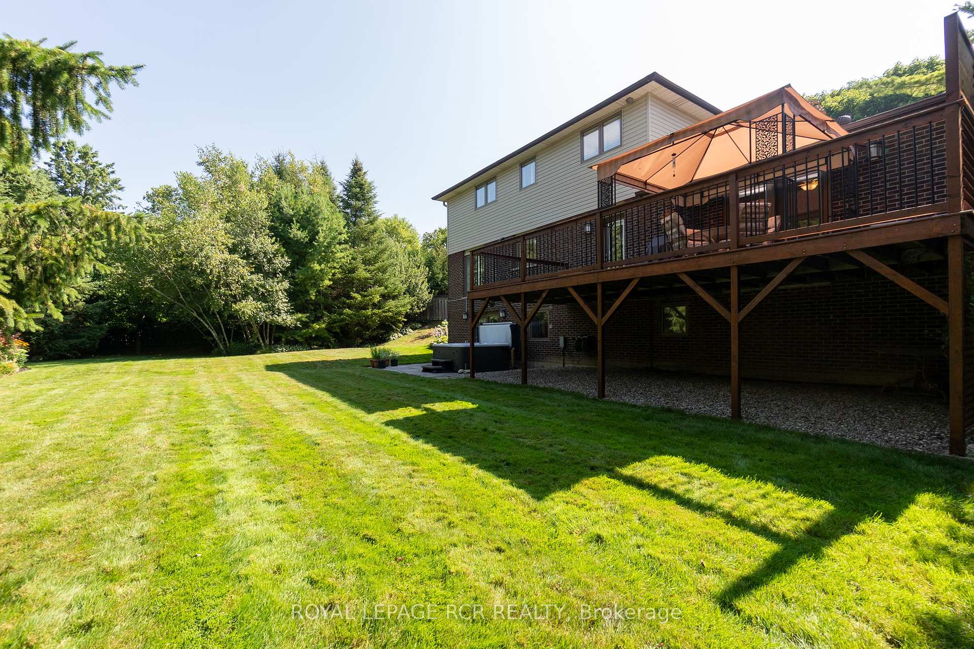 Photo 20 of 27 Westview Crescent, Caledon, Palgrave — HOMEH