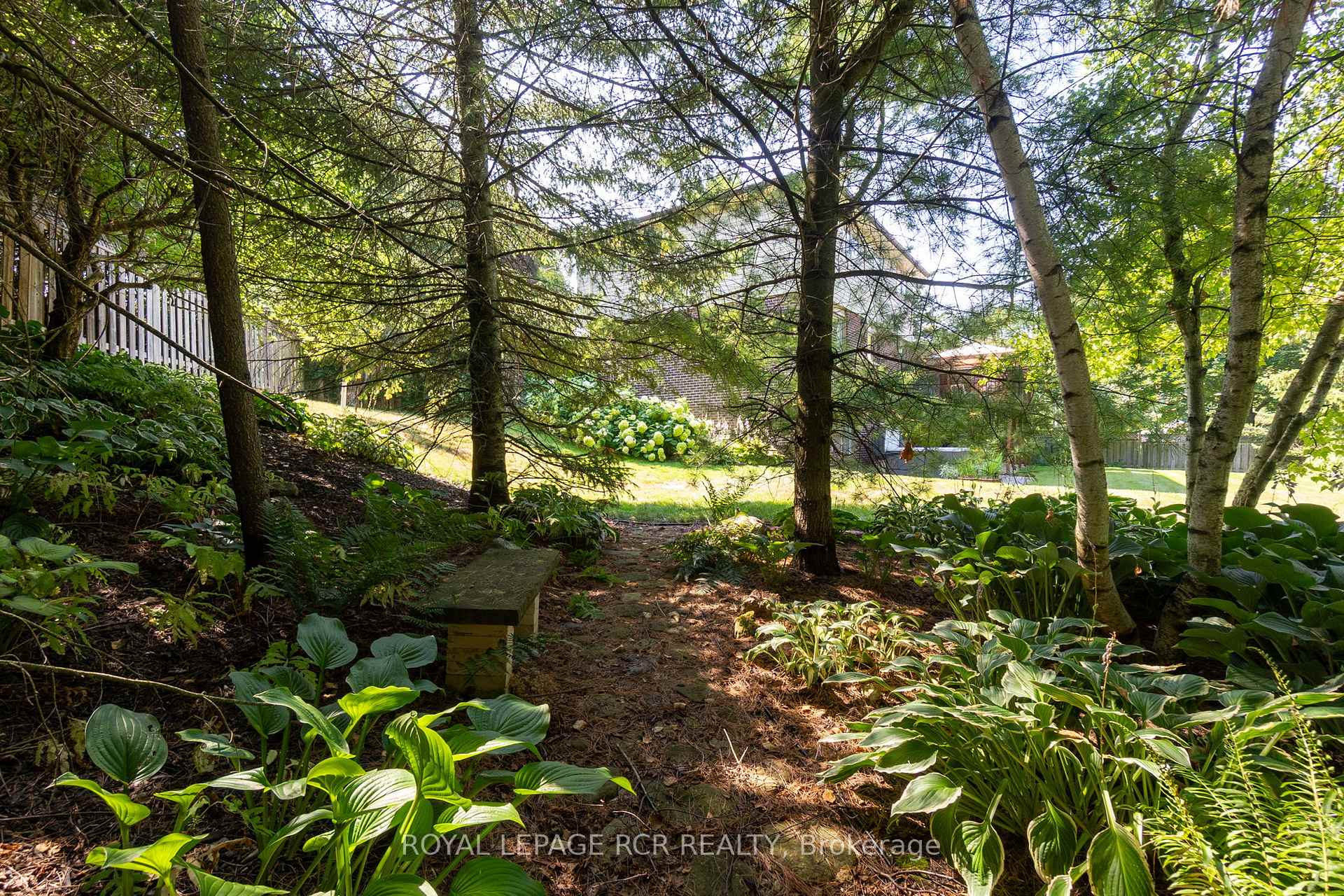 Photo 25 of 27 Westview Crescent, Caledon, Palgrave — HOMEH