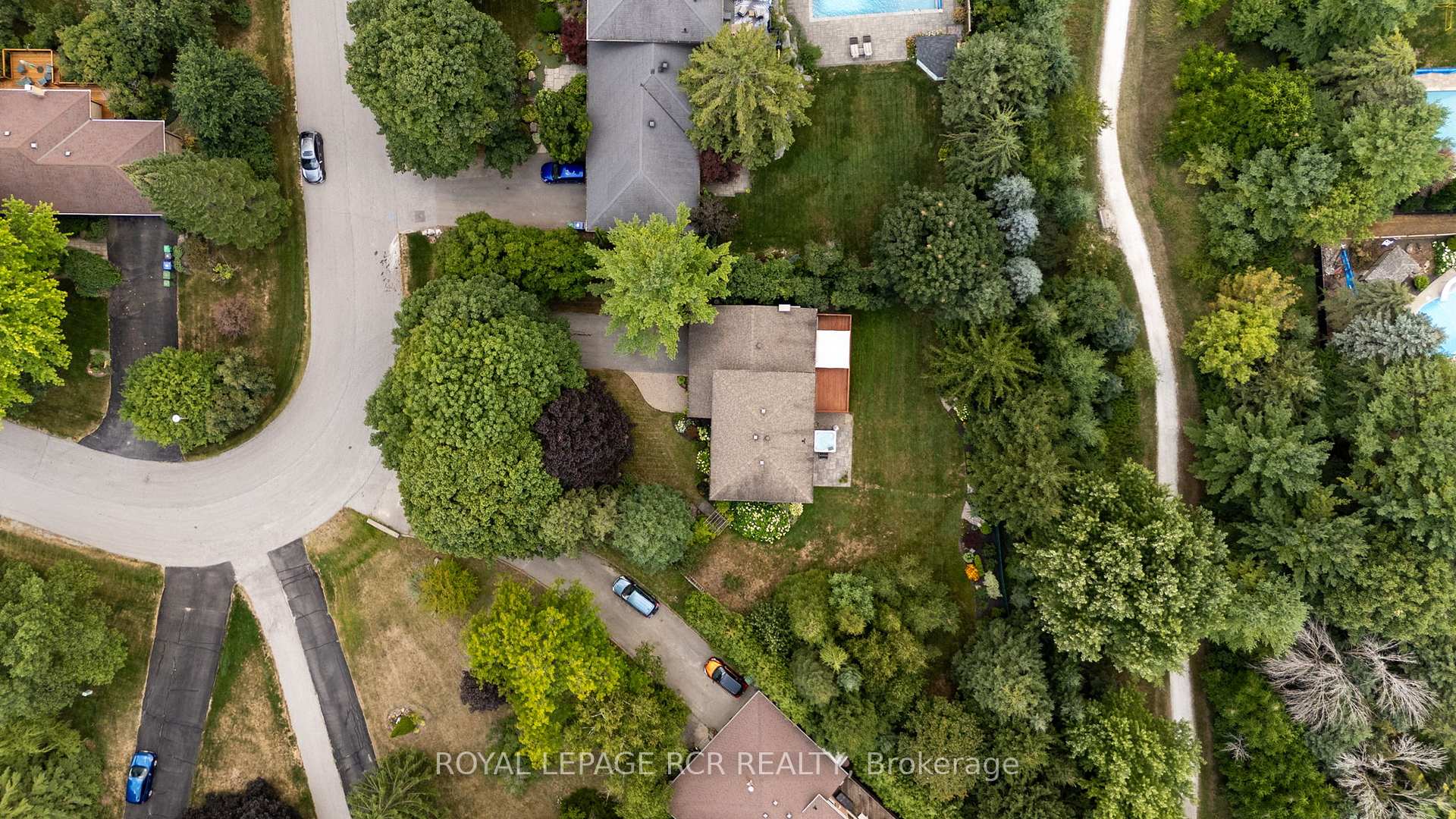 Photo 24 of 27 Westview Crescent, Caledon, Palgrave — HOMEH