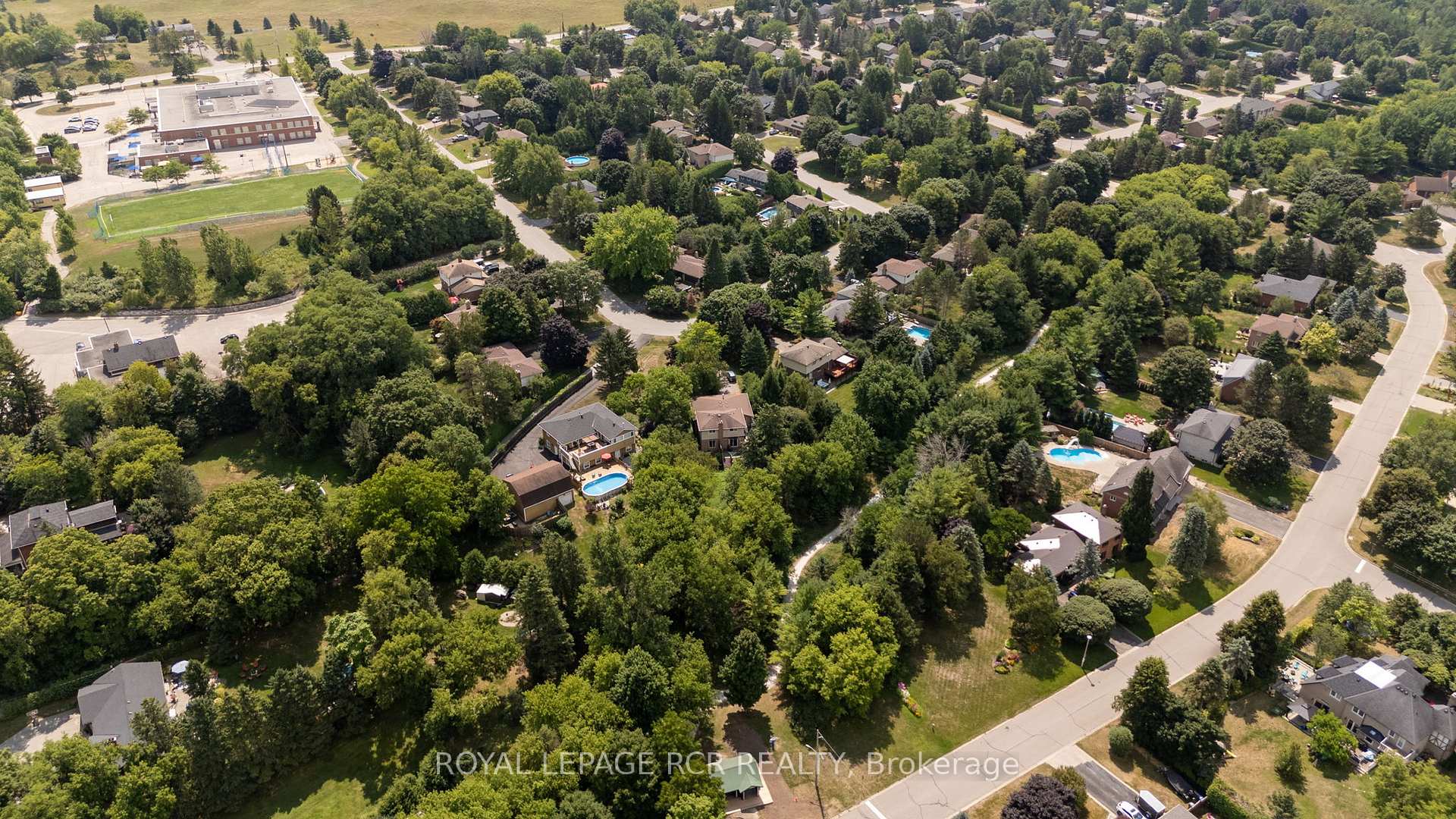 Photo 37 of 27 Westview Crescent, Caledon, Palgrave — HOMEH