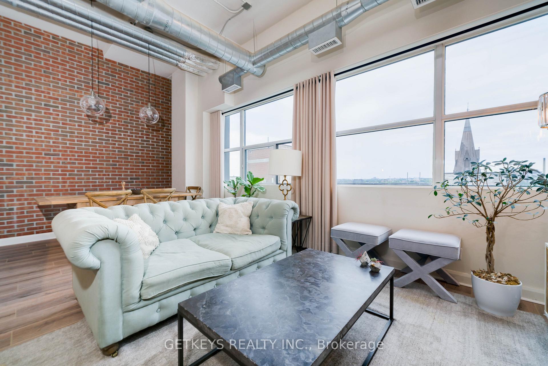 Photo 17 of Unit 908, 700 King Street, Toronto, Niagara — HOMEH