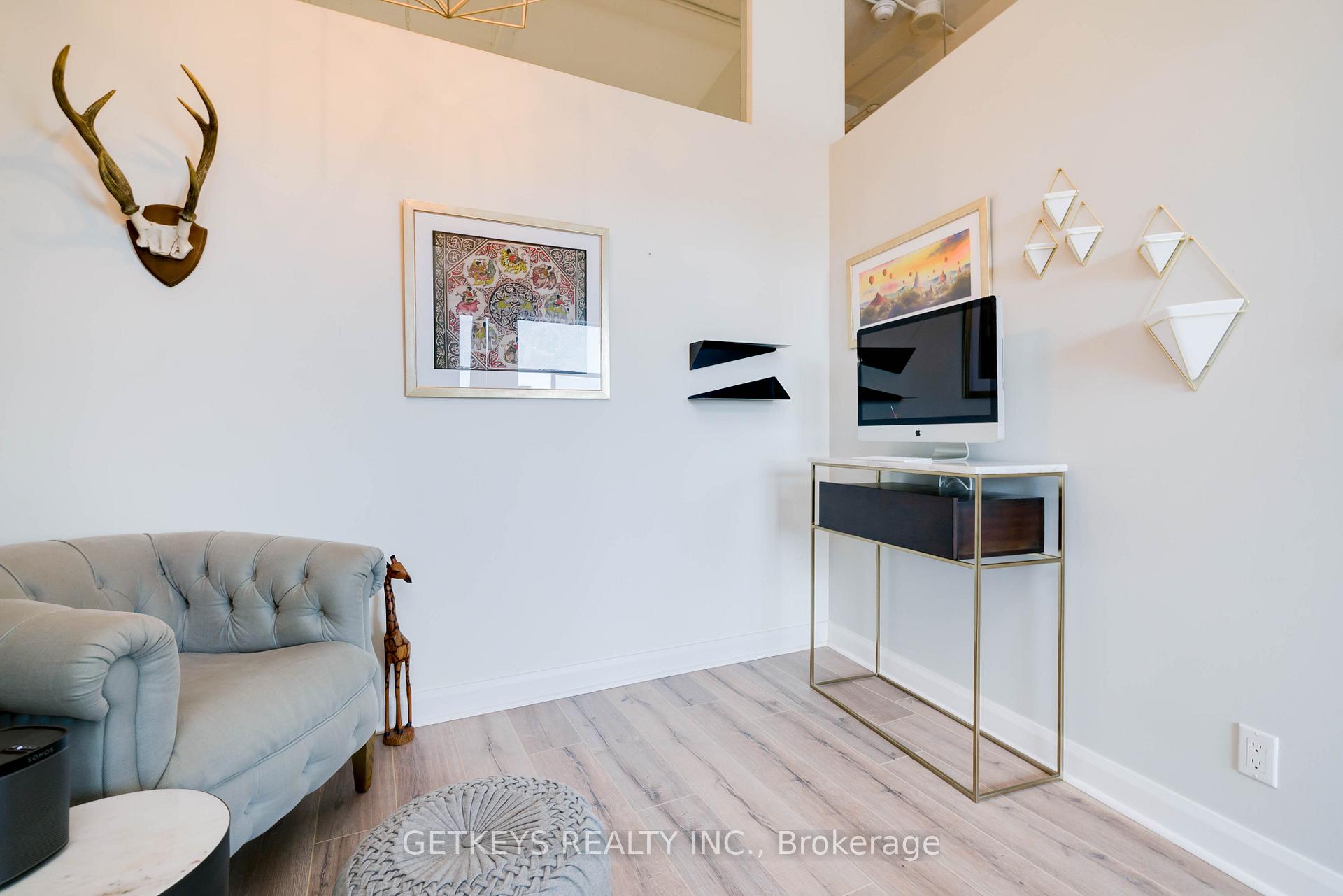 Photo 21 of Unit 908, 700 King Street, Toronto, Niagara — HOMEH