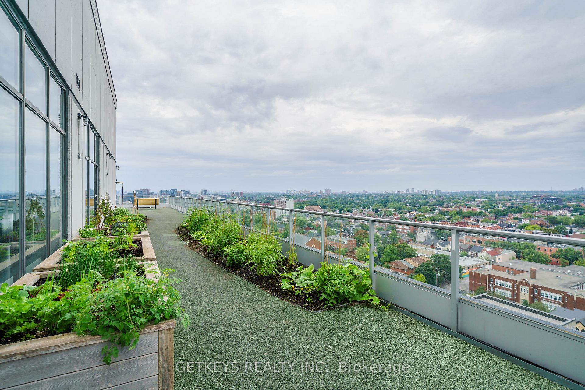 Photo 24 of Unit 908, 700 King Street, Toronto, Niagara — HOMEH