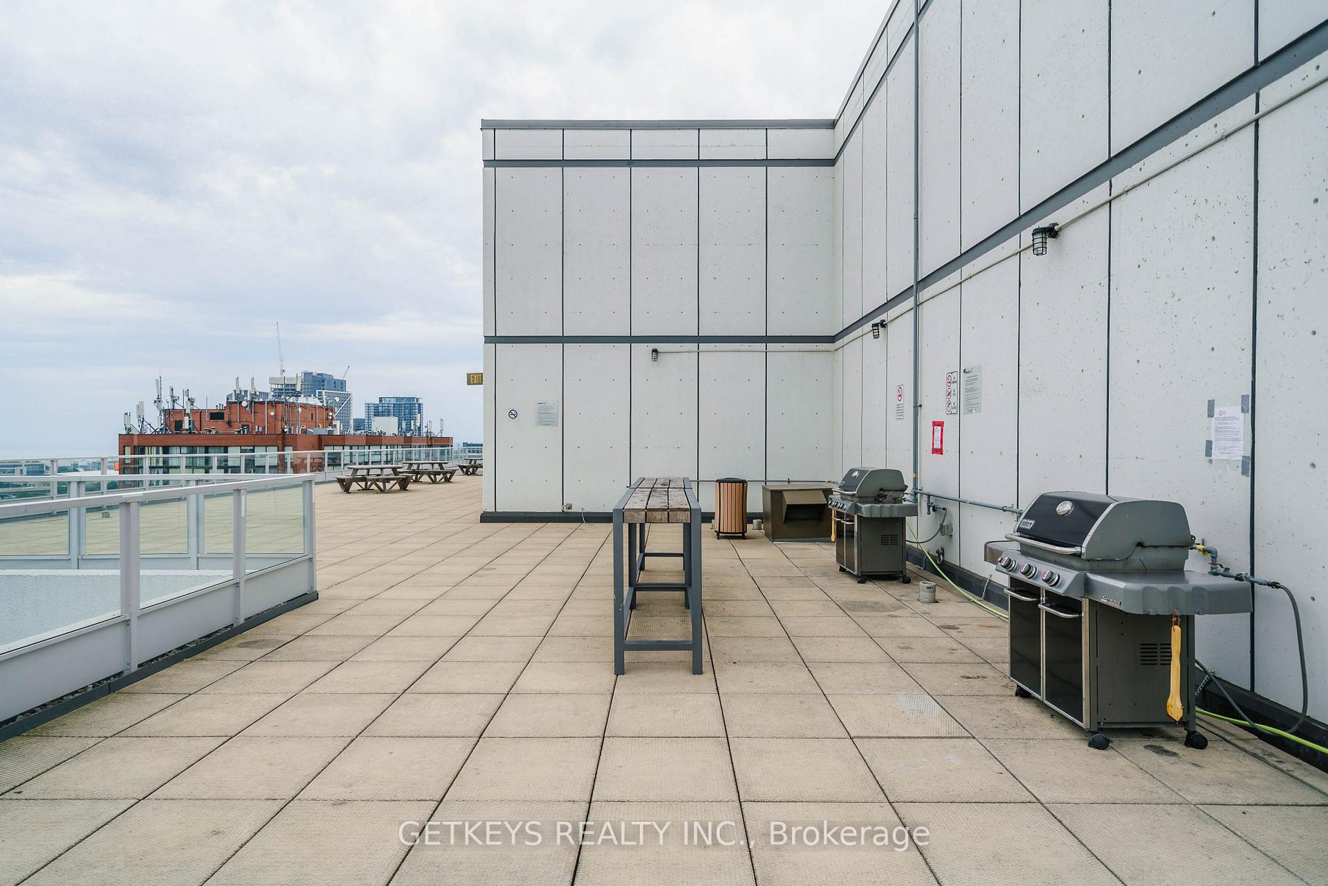 Photo 25 of Unit 908, 700 King Street, Toronto, Niagara — HOMEH