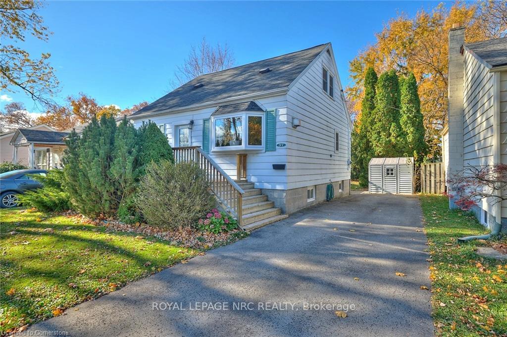 Photo 1 of 37 Shakespeare Avenue, St. Catharines, Haig — HOMEH