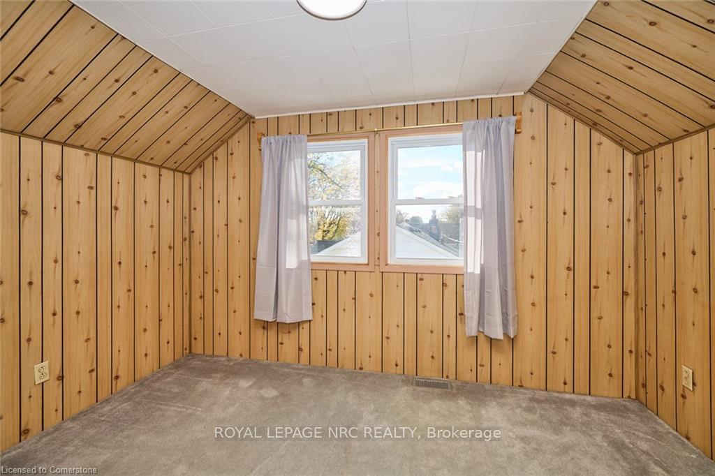 Photo 14 of 37 Shakespeare Avenue, St. Catharines, Haig — HOMEH