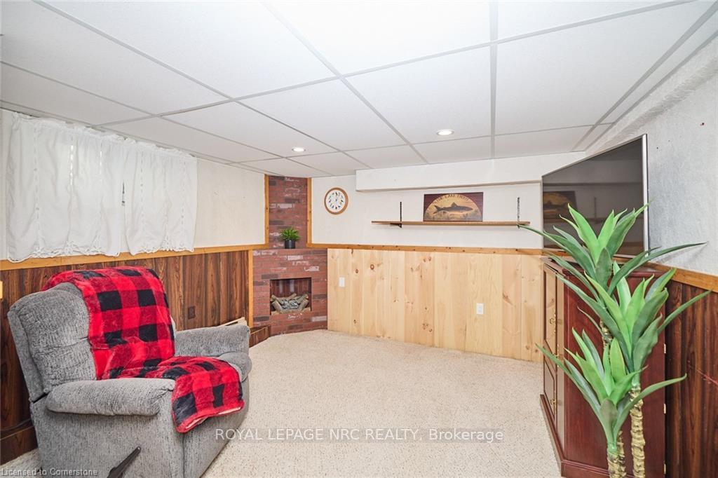 Photo 17 of 37 Shakespeare Avenue, St. Catharines, Haig — HOMEH
