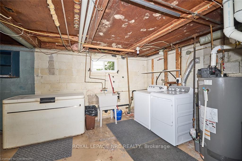 Photo 20 of 37 Shakespeare Avenue, St. Catharines, Haig — HOMEH