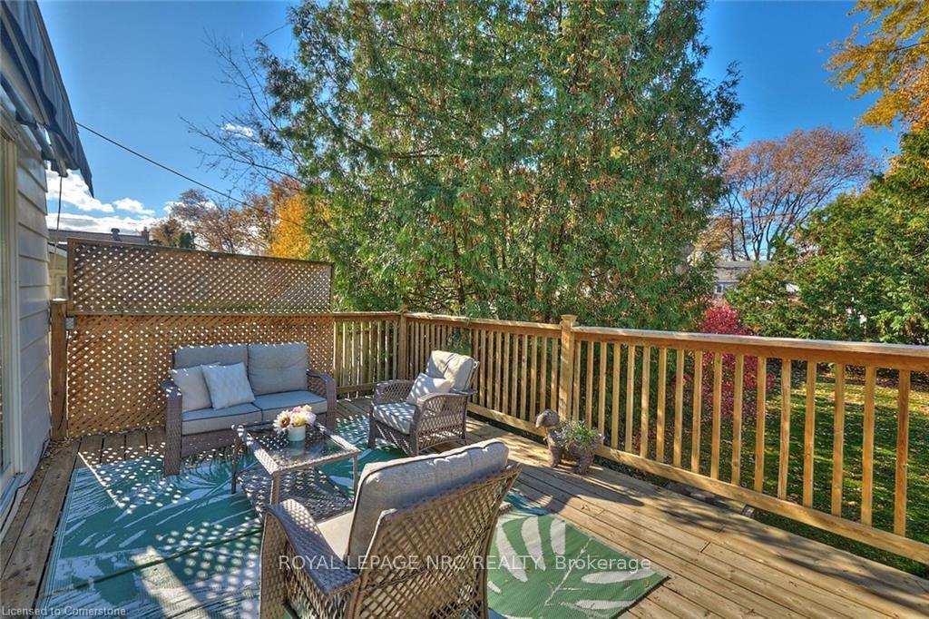 Photo 21 of 37 Shakespeare Avenue, St. Catharines, Haig — HOMEH