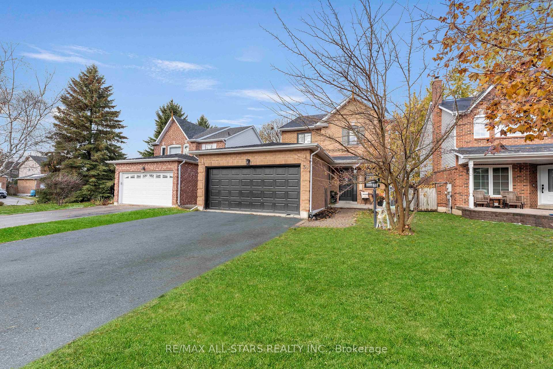 Photo 2 of 39 Kyle Crescent, Georgina, Keswick North — HOMEH