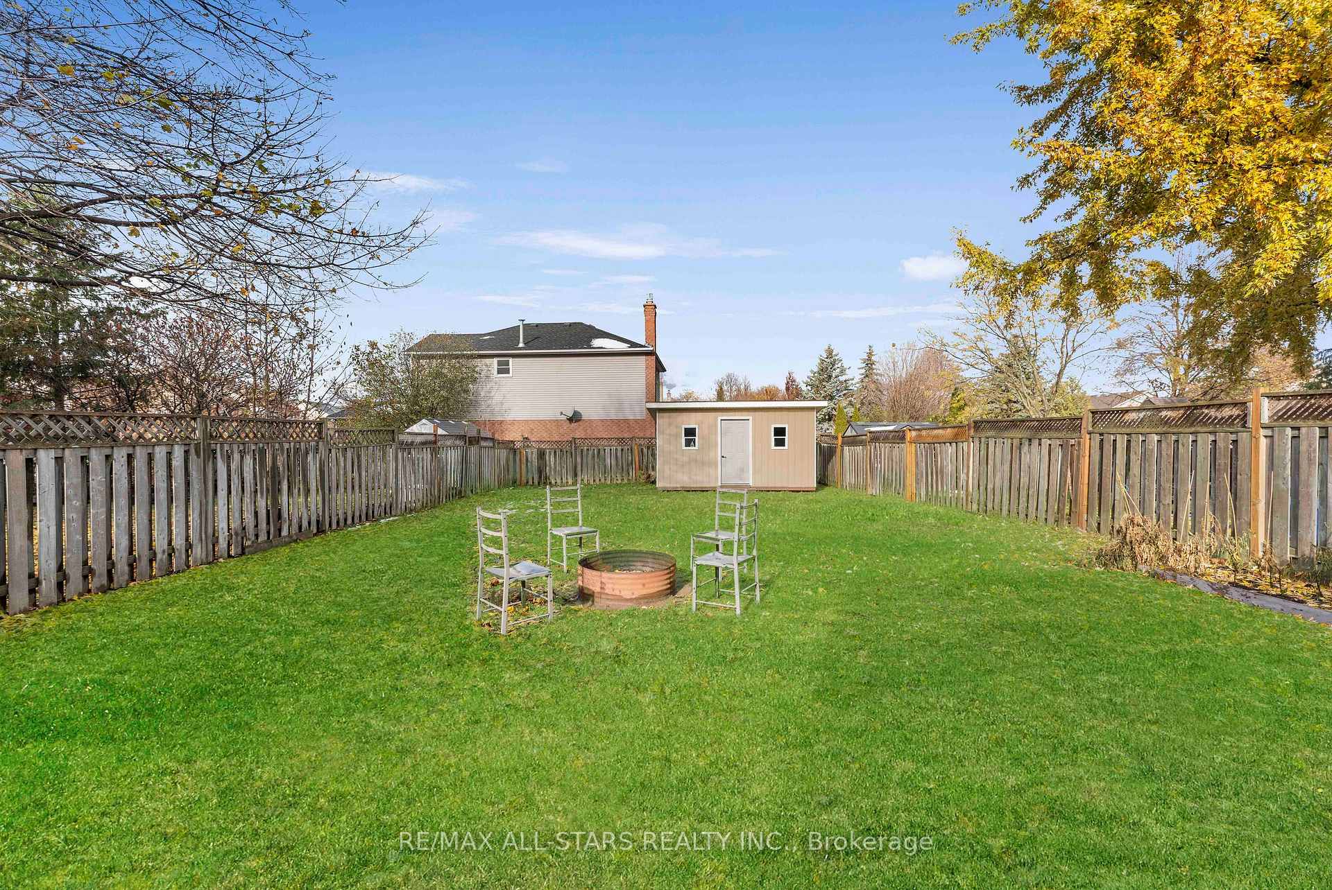 Photo 41 of 39 Kyle Crescent, Georgina, Keswick North — HOMEH