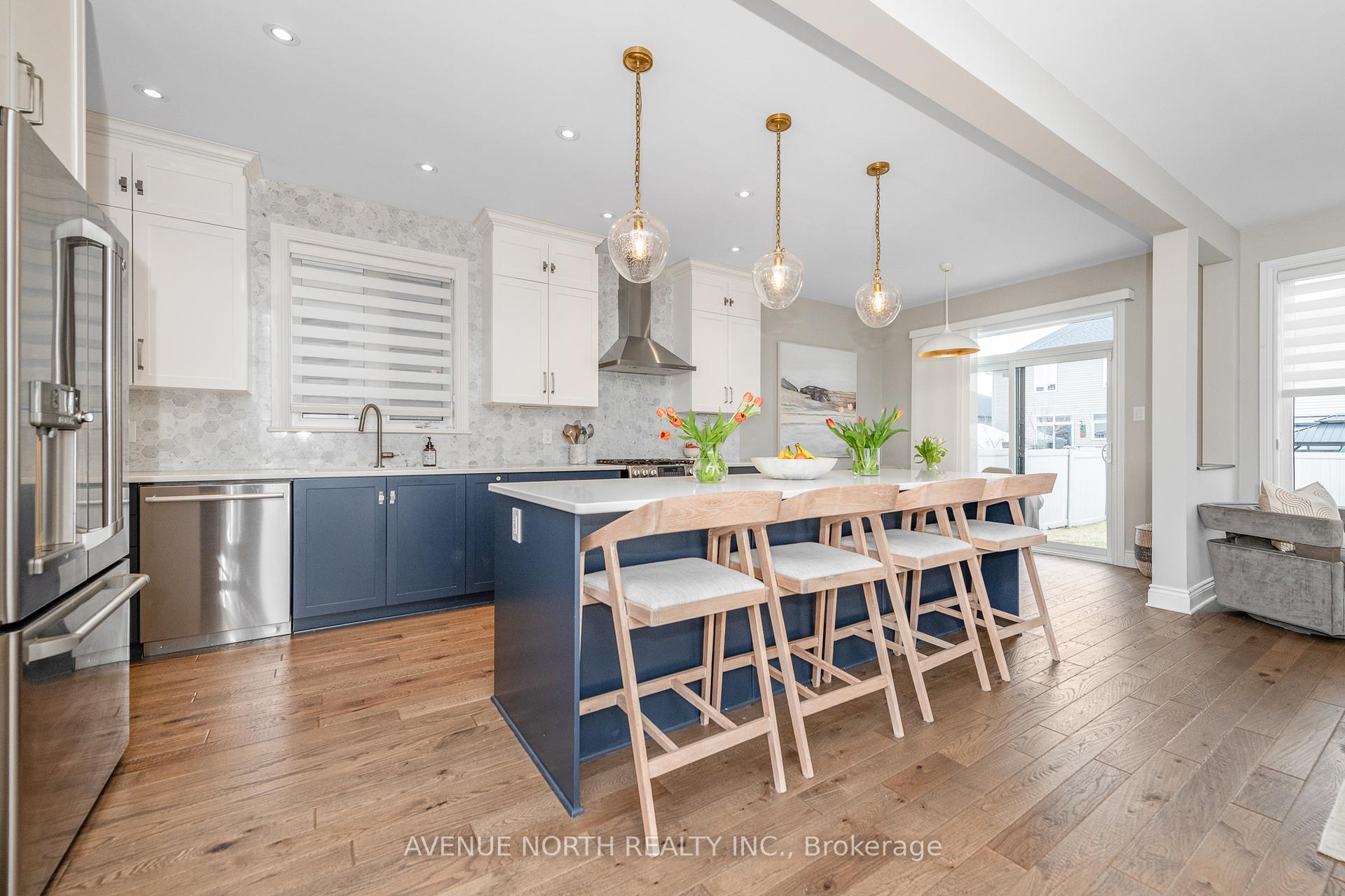 Photo 6 of 713 Carnelian Crescent, Ottawa, Riverside South/Gloucester Glen — HOMEH