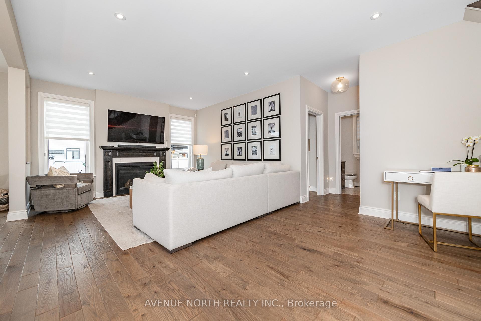 Photo 10 of 713 Carnelian Crescent, Ottawa, Riverside South/Gloucester Glen — HOMEH