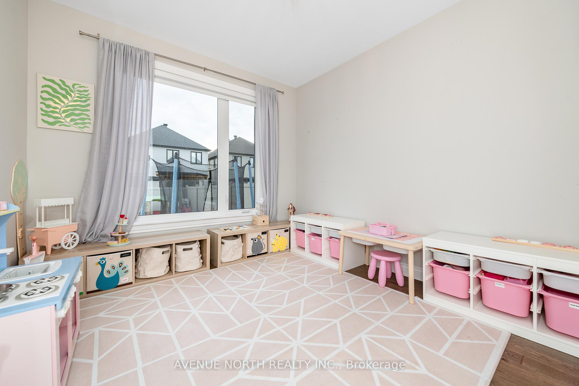 Photo 12 of 713 Carnelian Crescent, Ottawa, Riverside South/Gloucester Glen — HOMEH