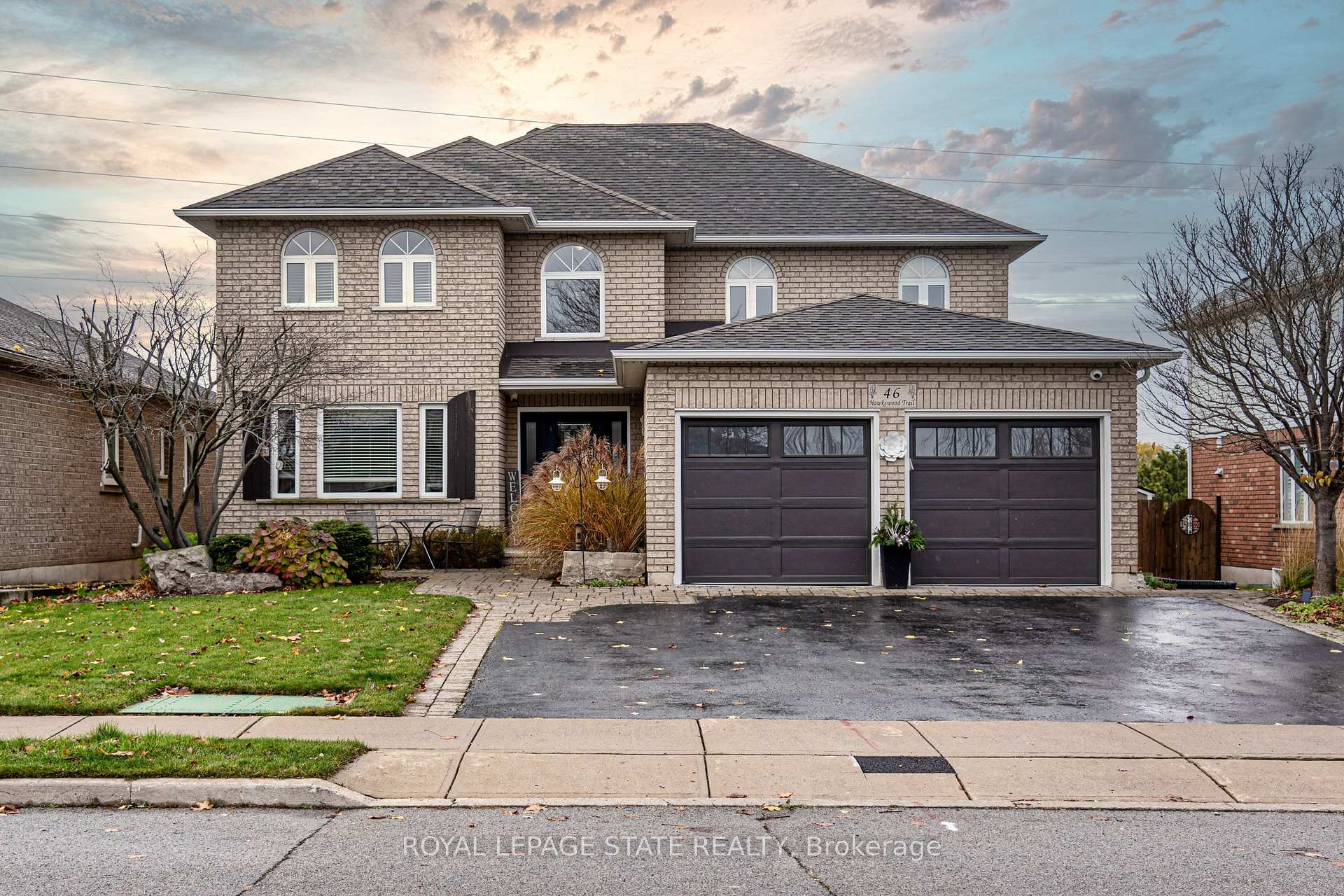Photo 1 of 46 Hawkswood Trail, Hamilton, Carpenter — HOMEH