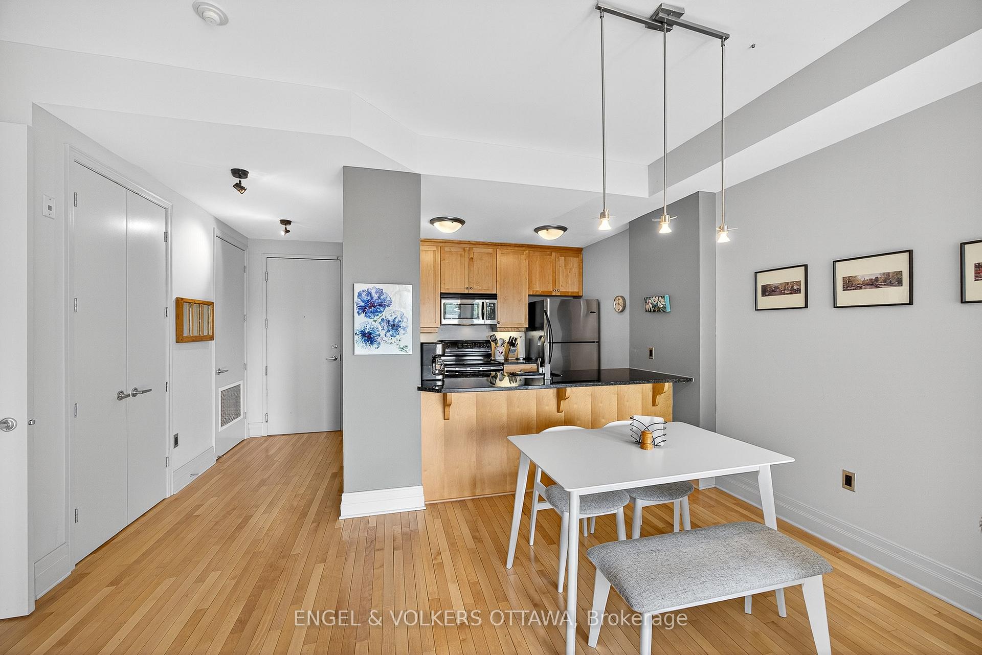 Photo 8 of Unit 404, 420 Berkley Avenue, Ottawa, Westboro West — HOMEH