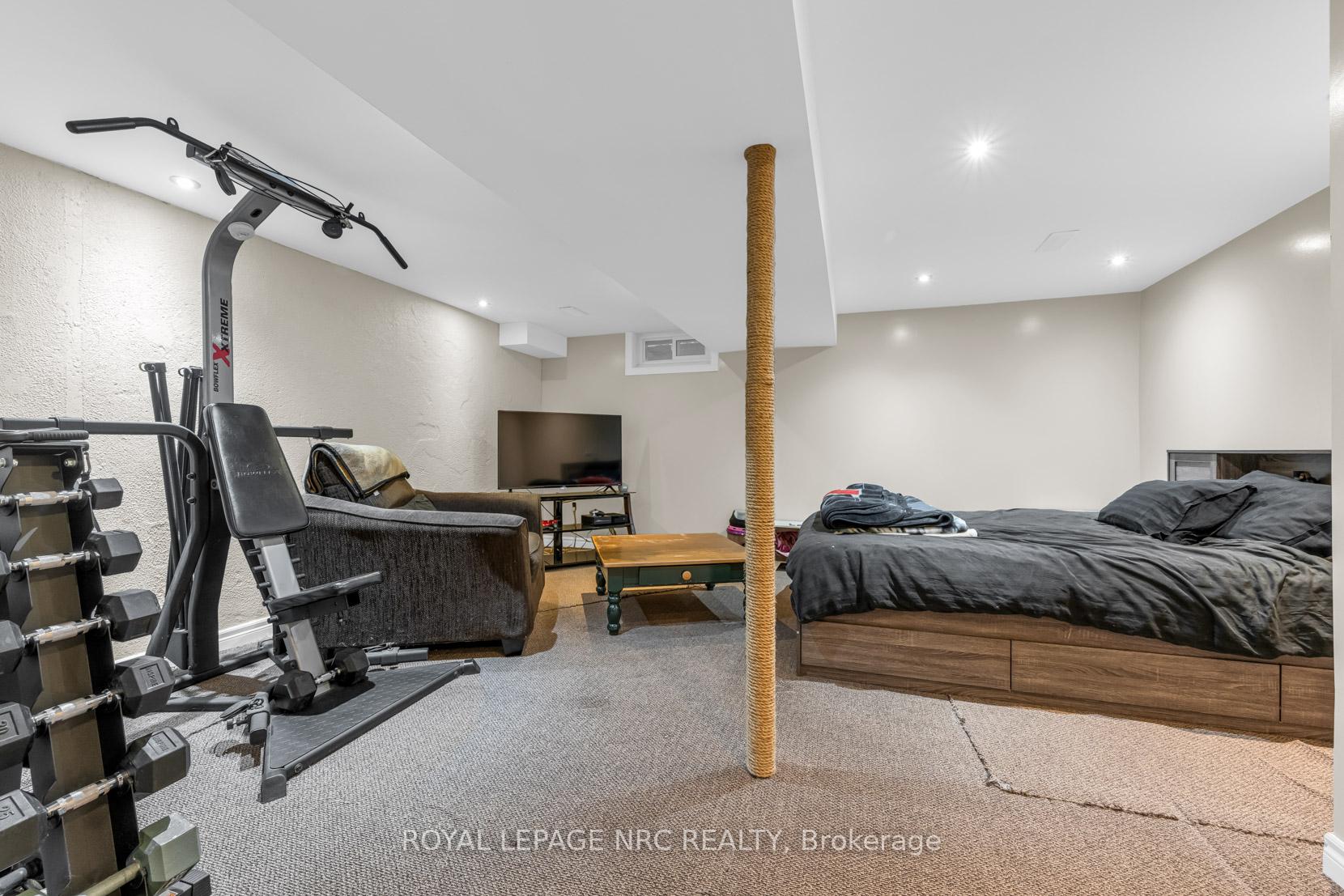 Photo 15 of 98 Memorial Avenue, Hamilton, Stoney Creek — HOMEH
