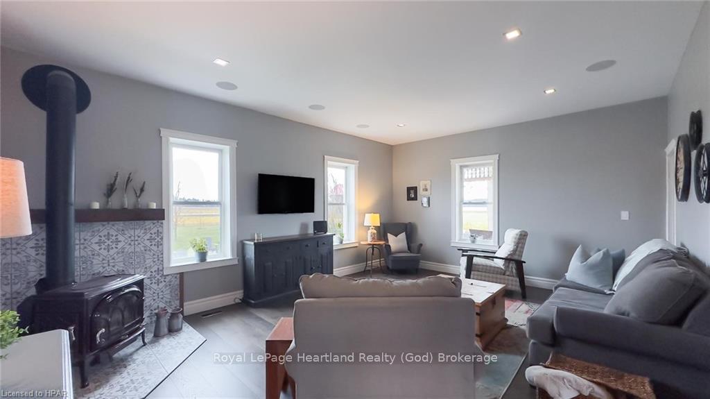 Photo 19 of 40370 Winthrop Road, Central Huron, Hullett — HOMEH
