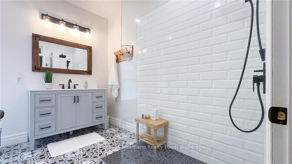 Photo 28 of 40370 Winthrop Road, Central Huron, Hullett — HOMEH
