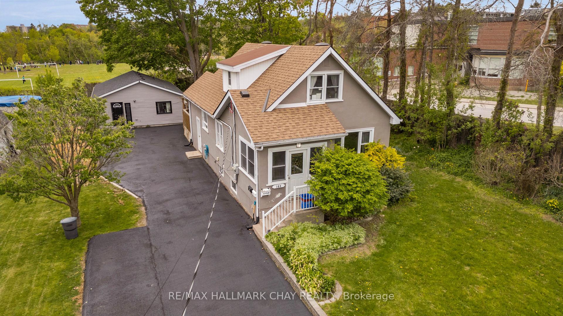 Photo 6 of 168 Toronto Street, Barrie, Queen's Park — HOMEH
