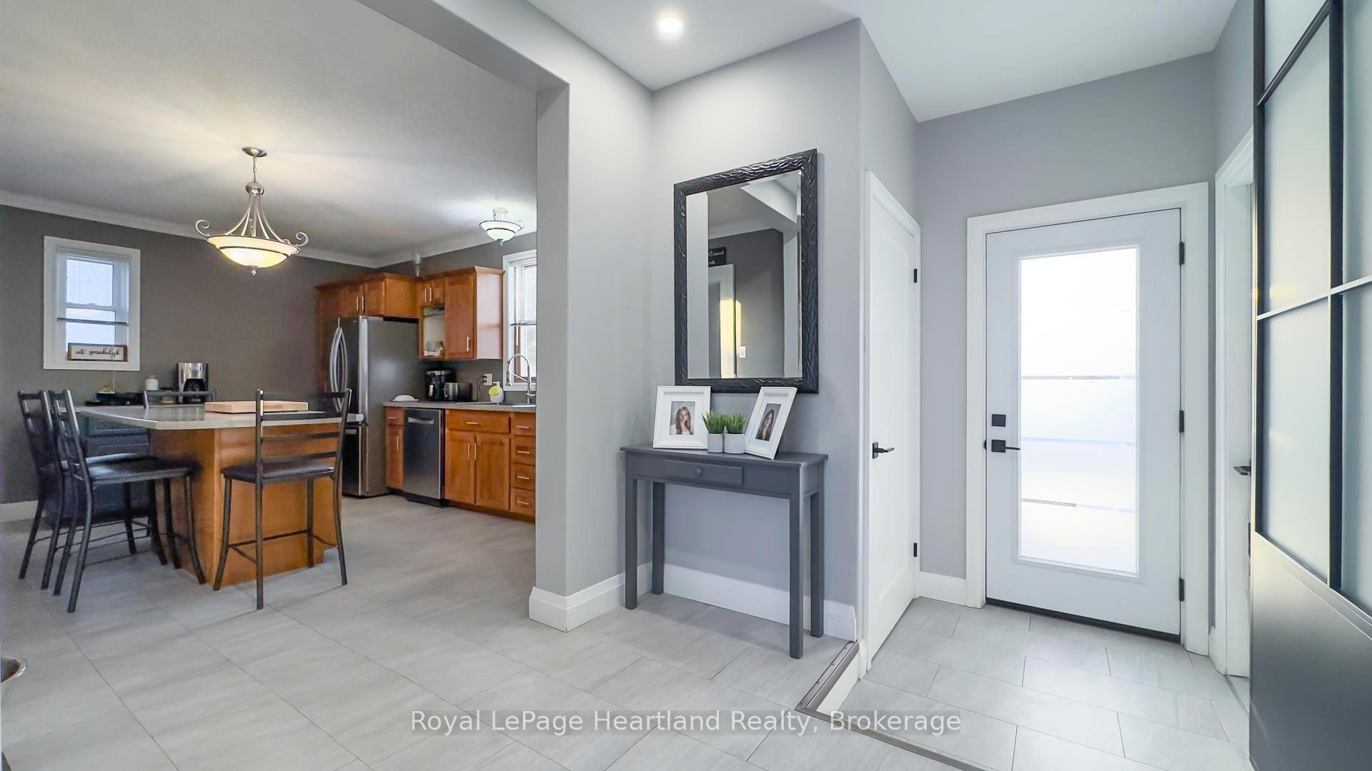 Photo 3 of 150 Palmerston Street, Goderich, Goderich (Town) — HOMEH