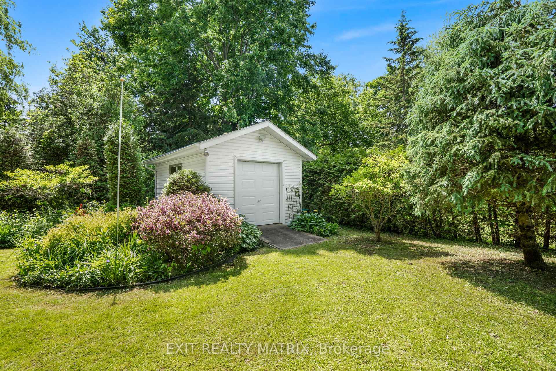 Photo 5 of 31 Front Road, Champlain, L'Orignal — HOMEH