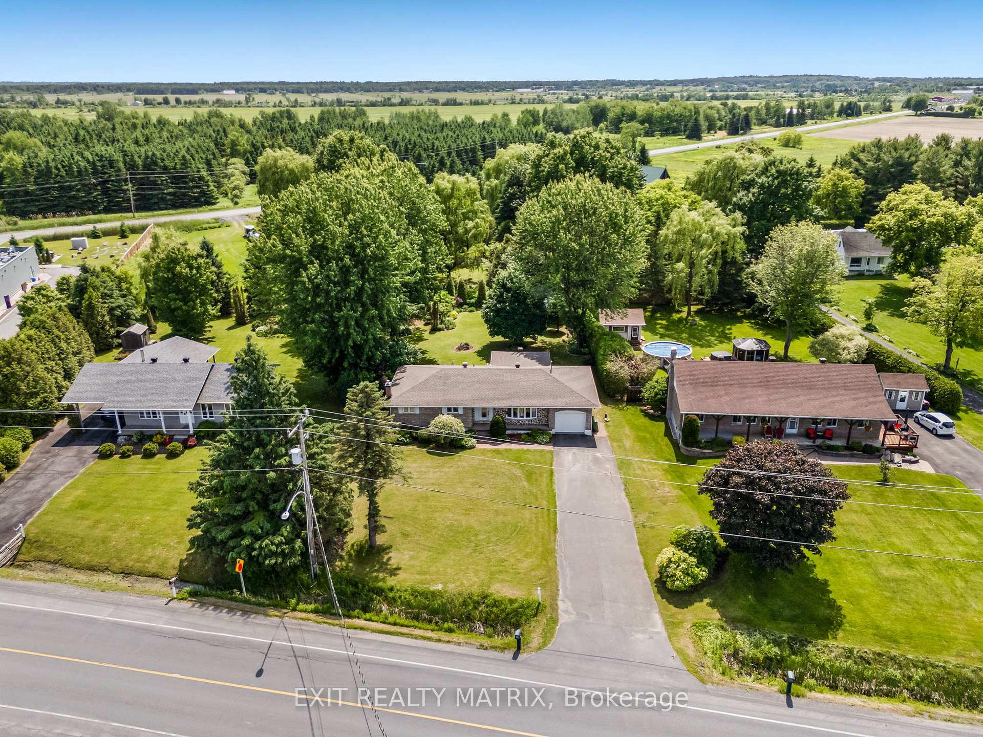 Photo 11 of 31 Front Road, Champlain, L'Orignal — HOMEH
