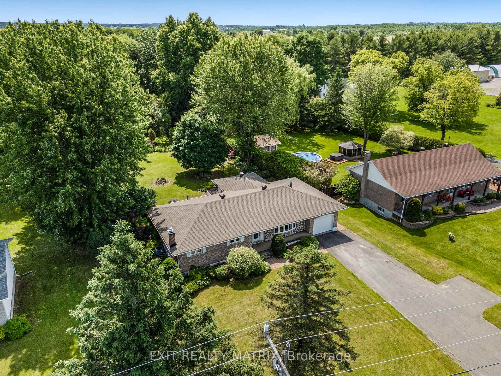 Photo 12 of 31 Front Road, Champlain, L'Orignal — HOMEH