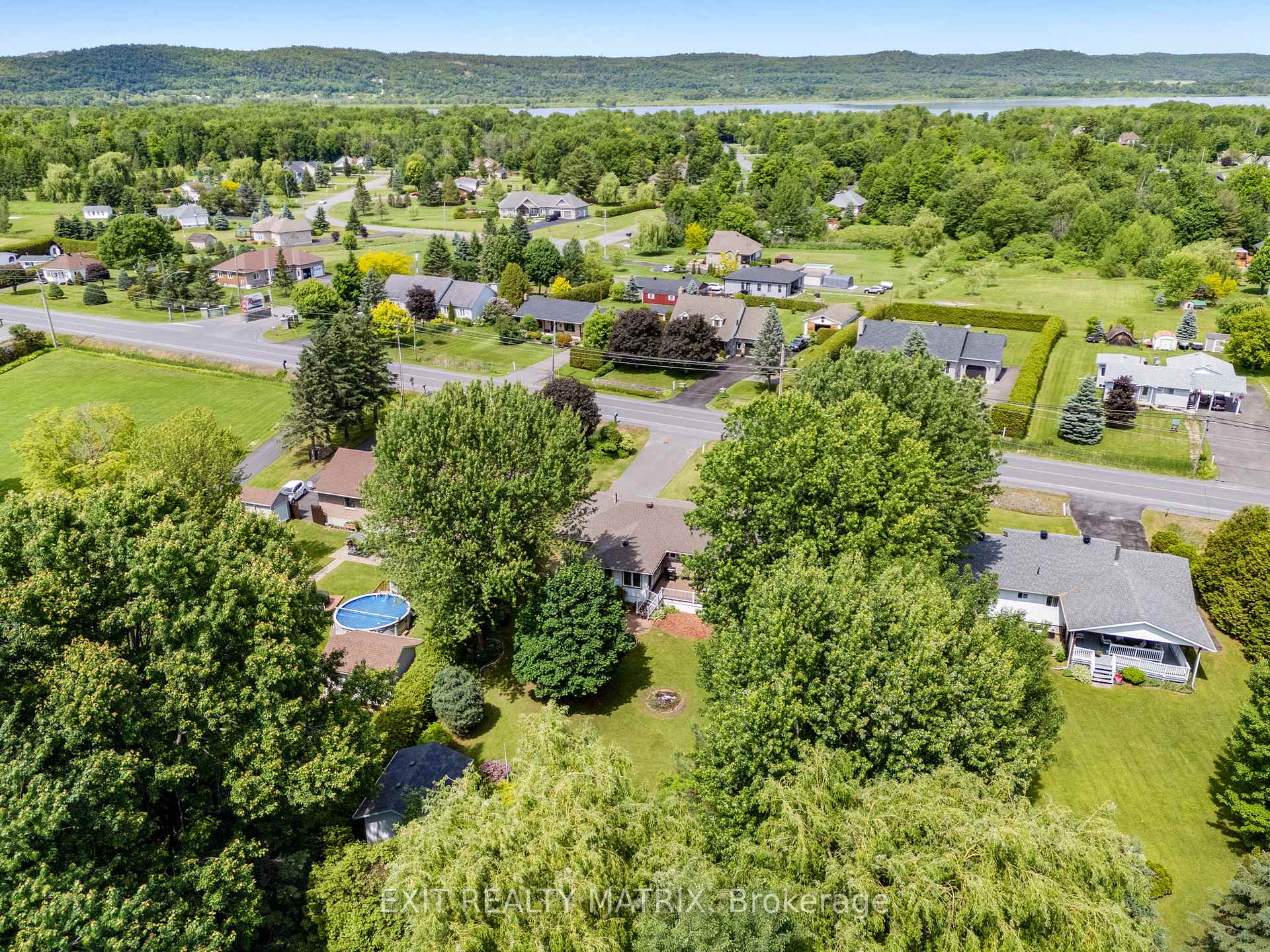 Photo 15 of 31 Front Road, Champlain, L'Orignal — HOMEH