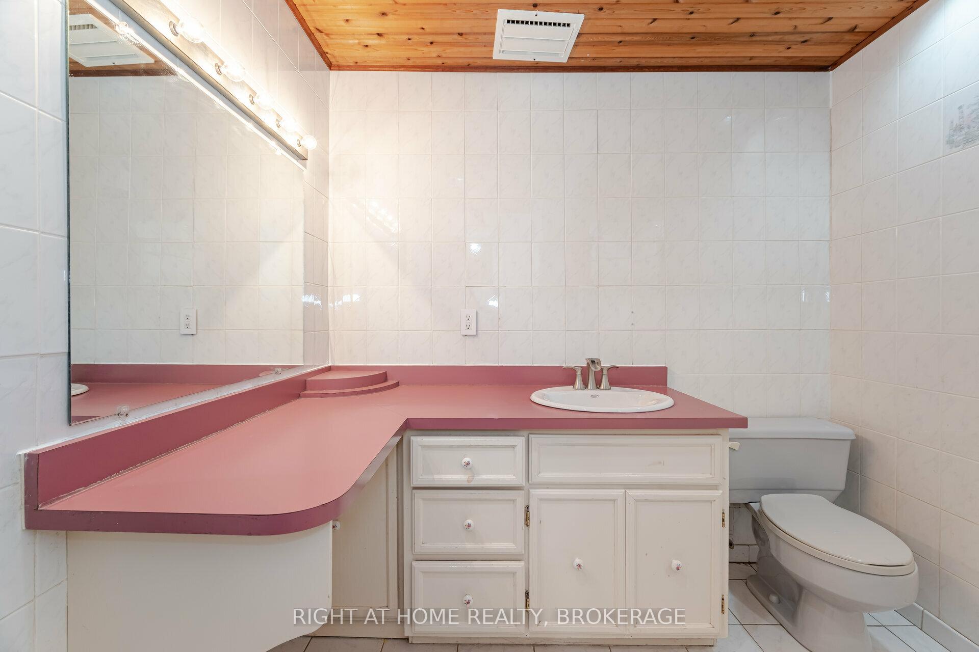 Photo 51 of 51 Monteagle Court, Hamilton, Gurnett — HOMEH