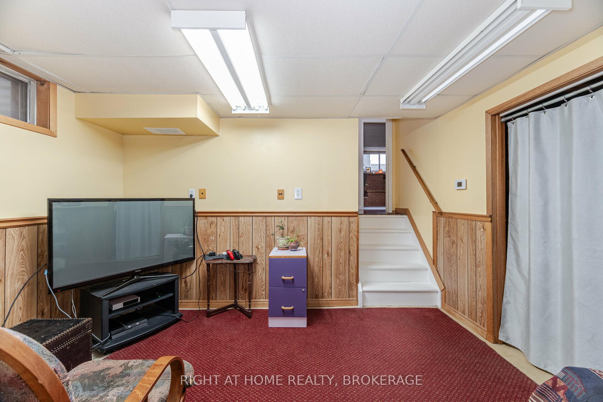 Photo 73 of 51 Monteagle Court, Hamilton, Gurnett — HOMEH