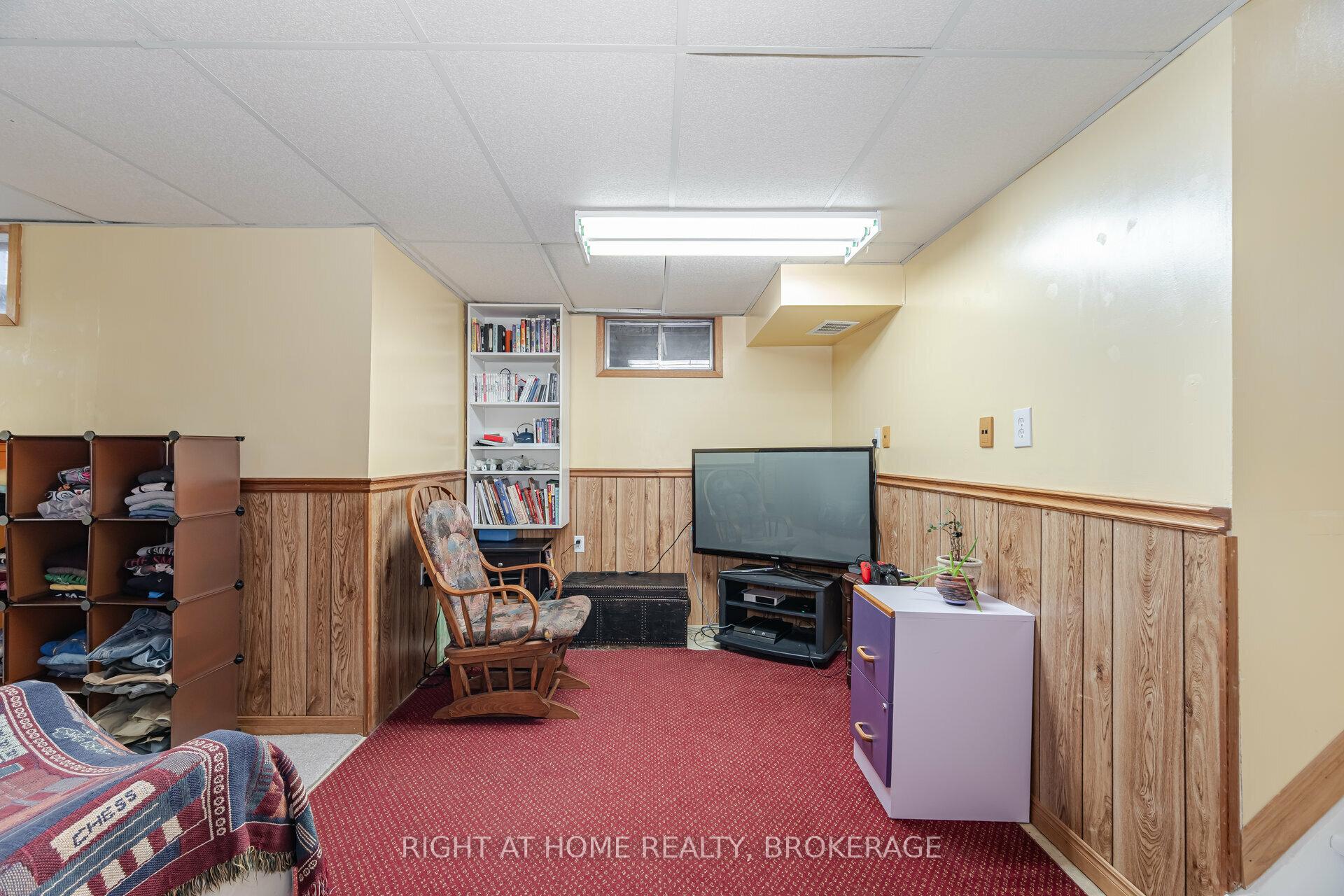 Photo 74 of 51 Monteagle Court, Hamilton, Gurnett — HOMEH