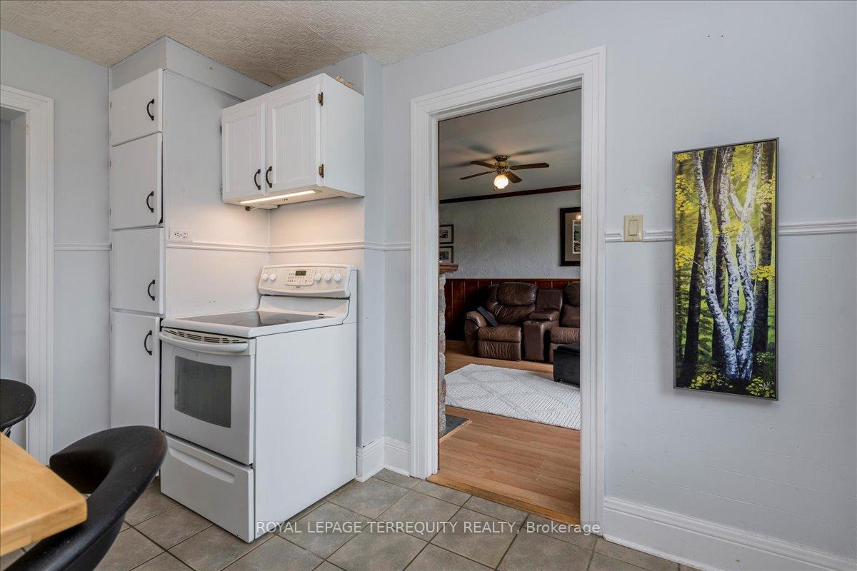 Photo 11 of 26 Durham Street N, Cramahe, Colborne — HOMEH