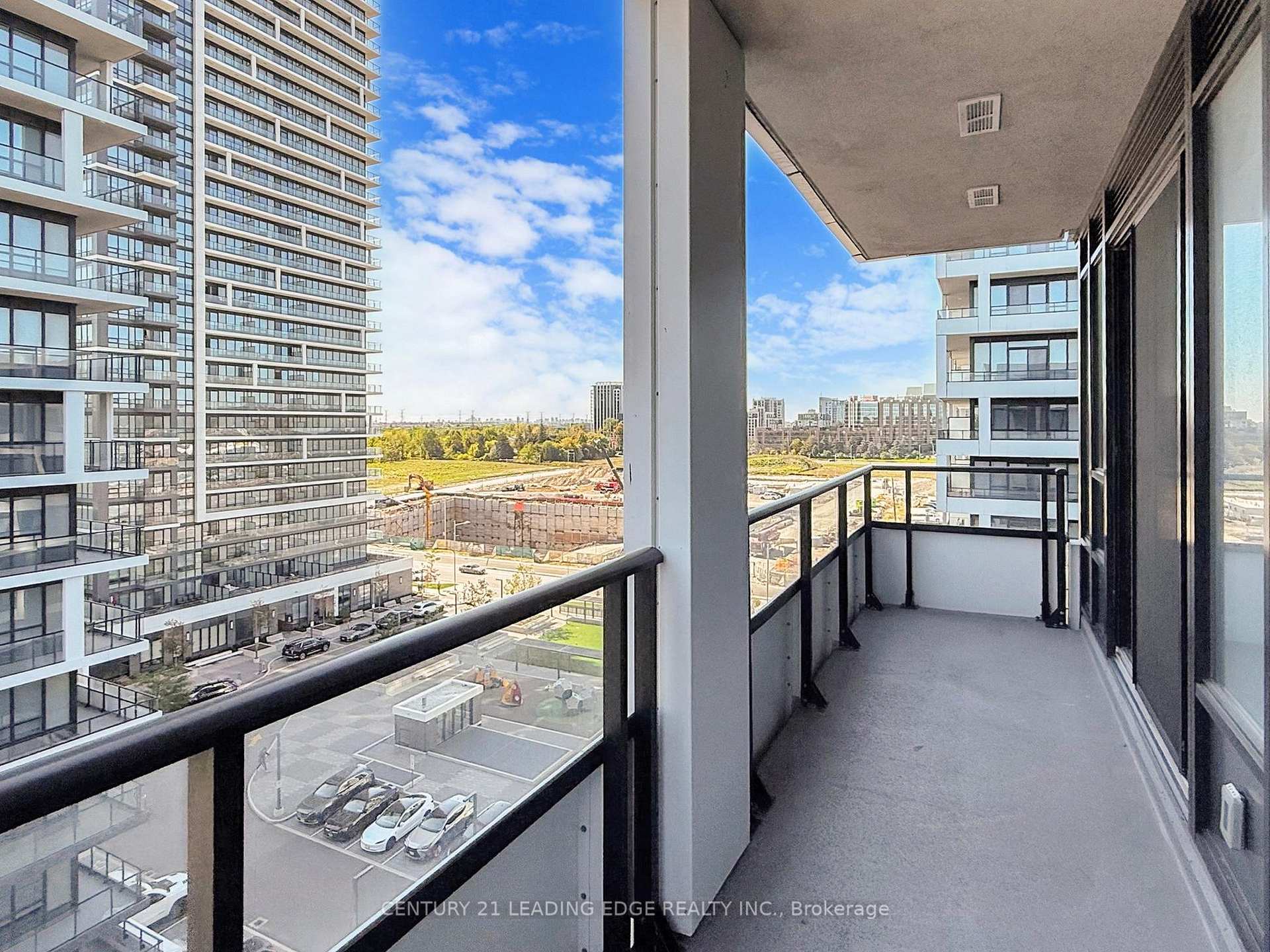 Photo 21 of Unit 923, 38 Water Walk Drive, Markham, Unionville — HOMEH
