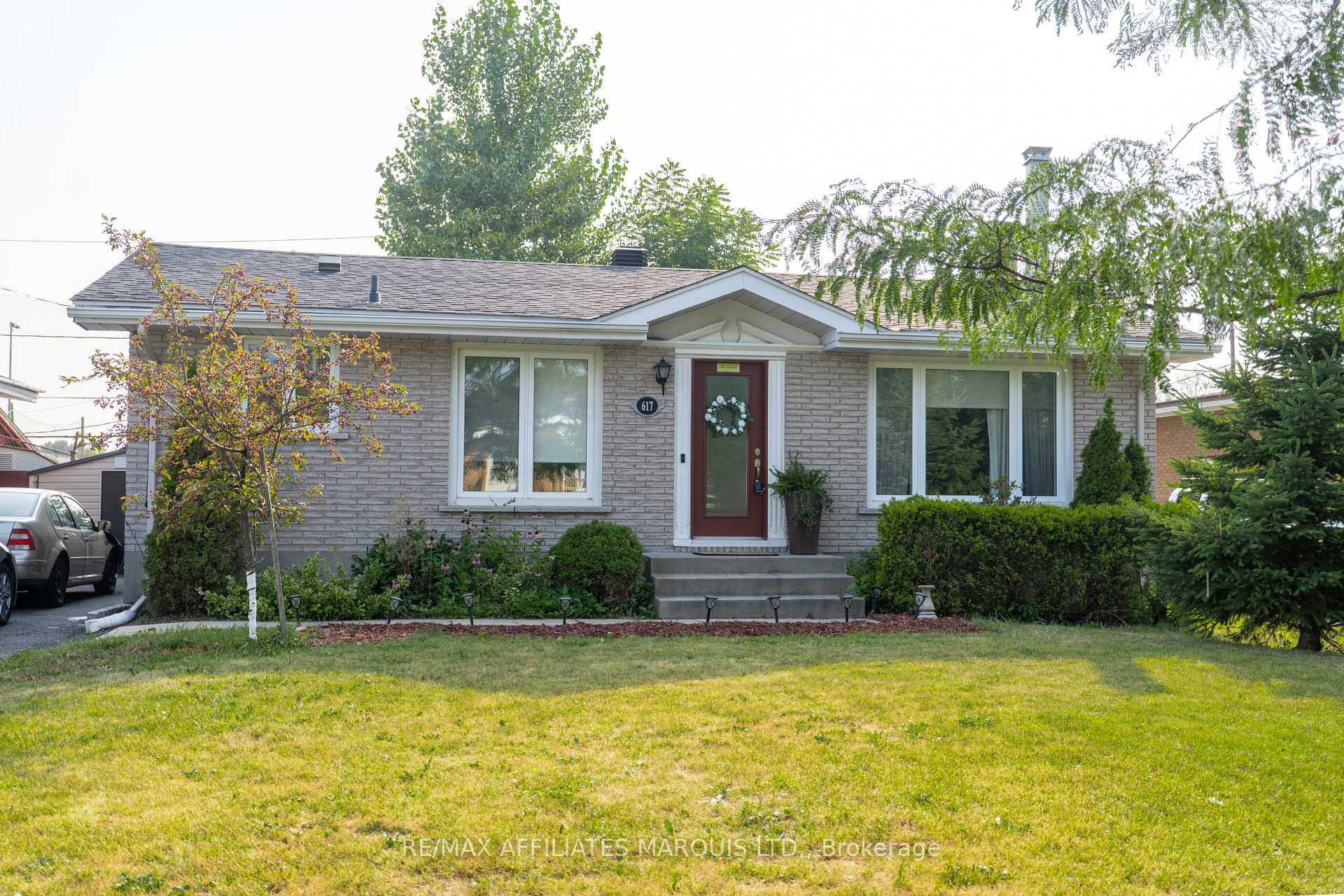Photo 1 of 617 Fraser Avenue, Cornwall — HOMEH