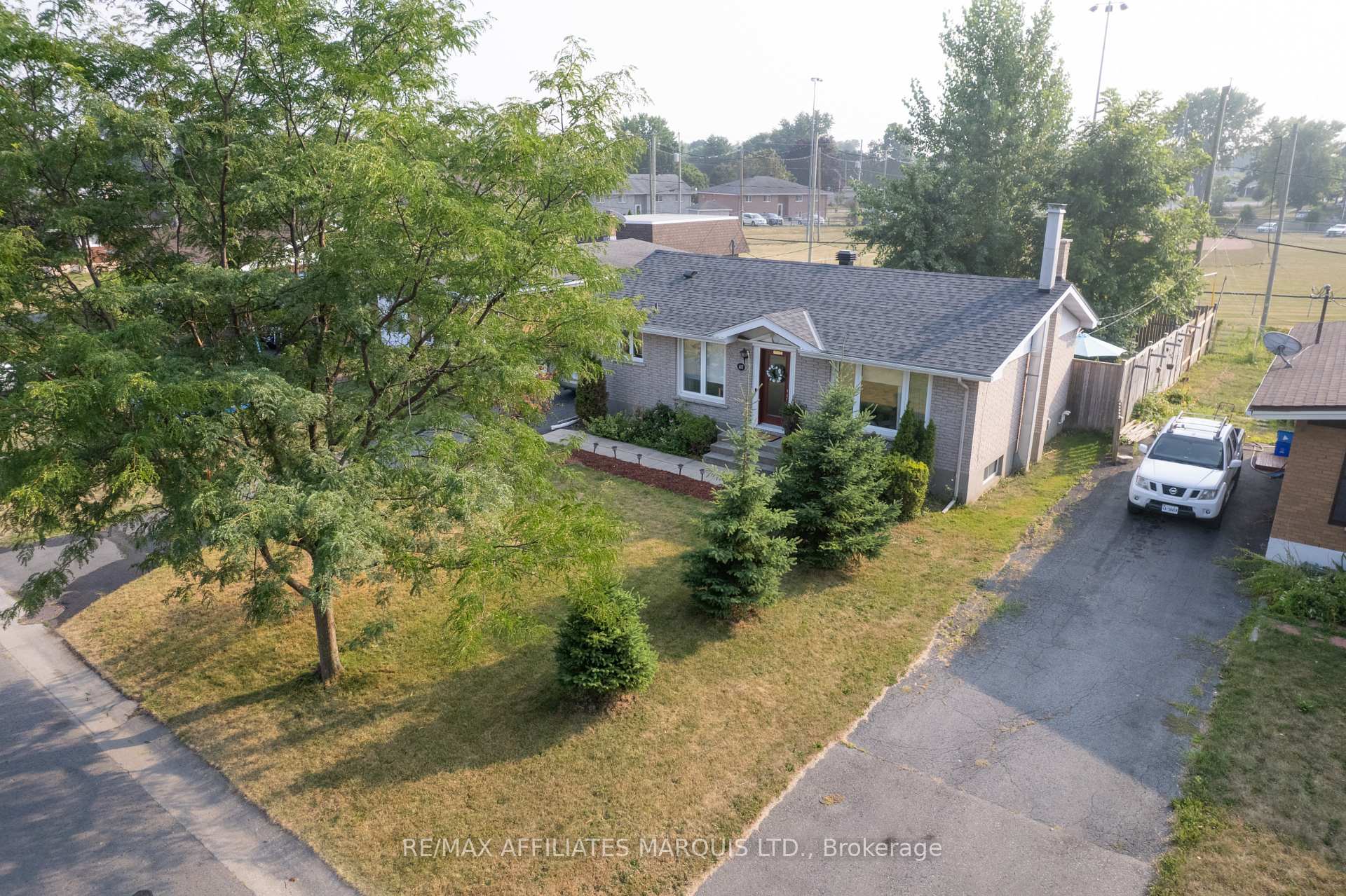 Photo 8 of 617 Fraser Avenue, Cornwall — HOMEH