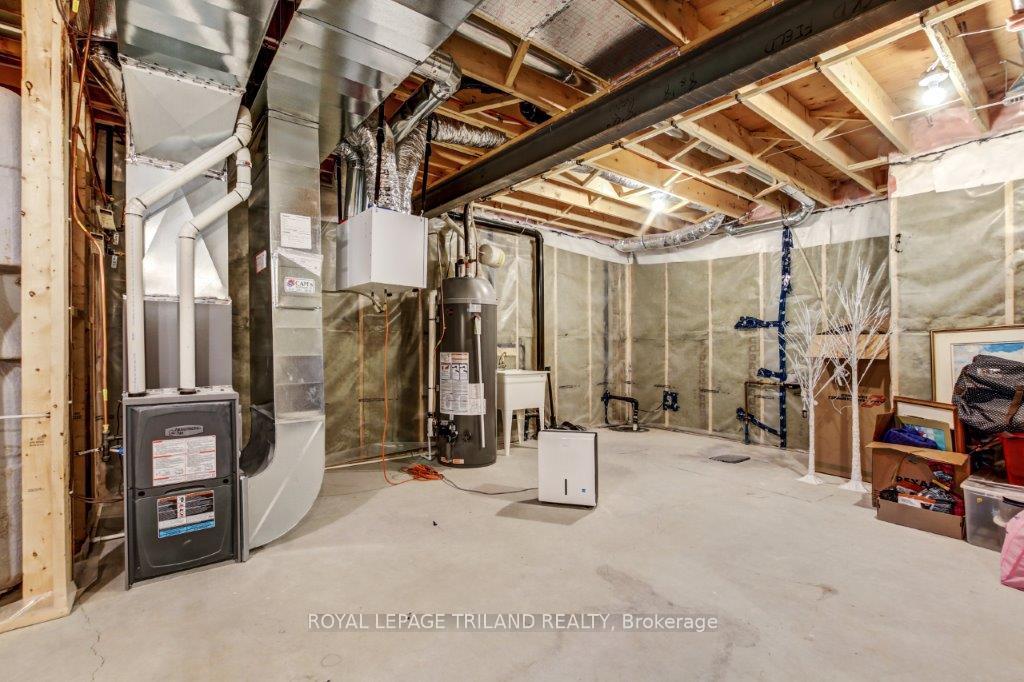 Photo 33 of 130 Old Field Lane, Central Elgin, Rural Central Elgin — HOMEH