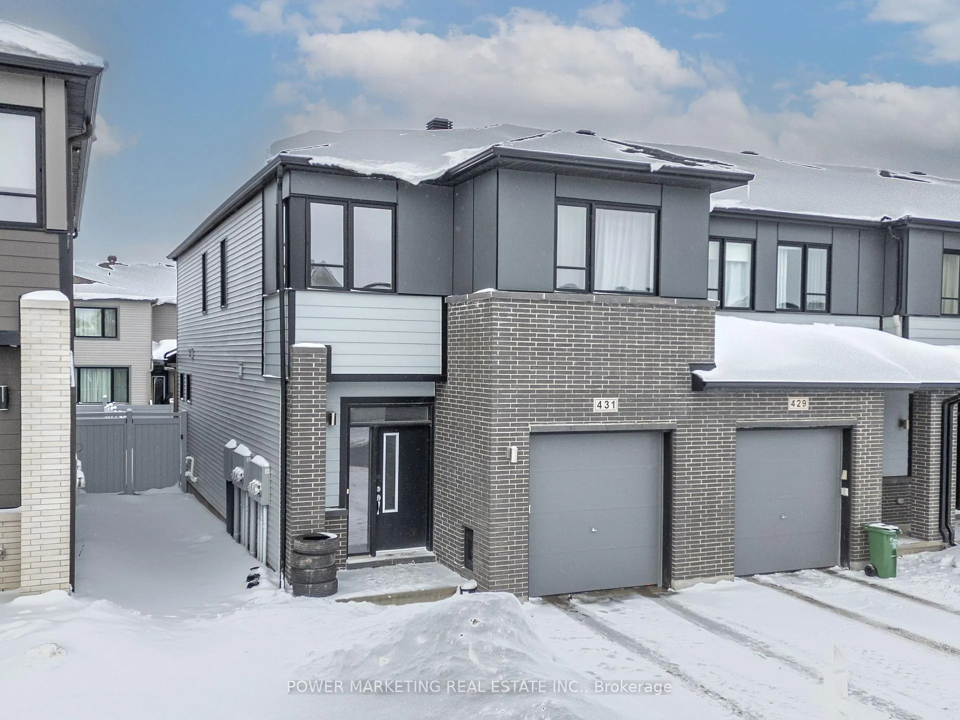 Photo 2 of 431 Cope Drive, Ottawa, Kanata - Emerald Meadows/Trailwest — HOMEH