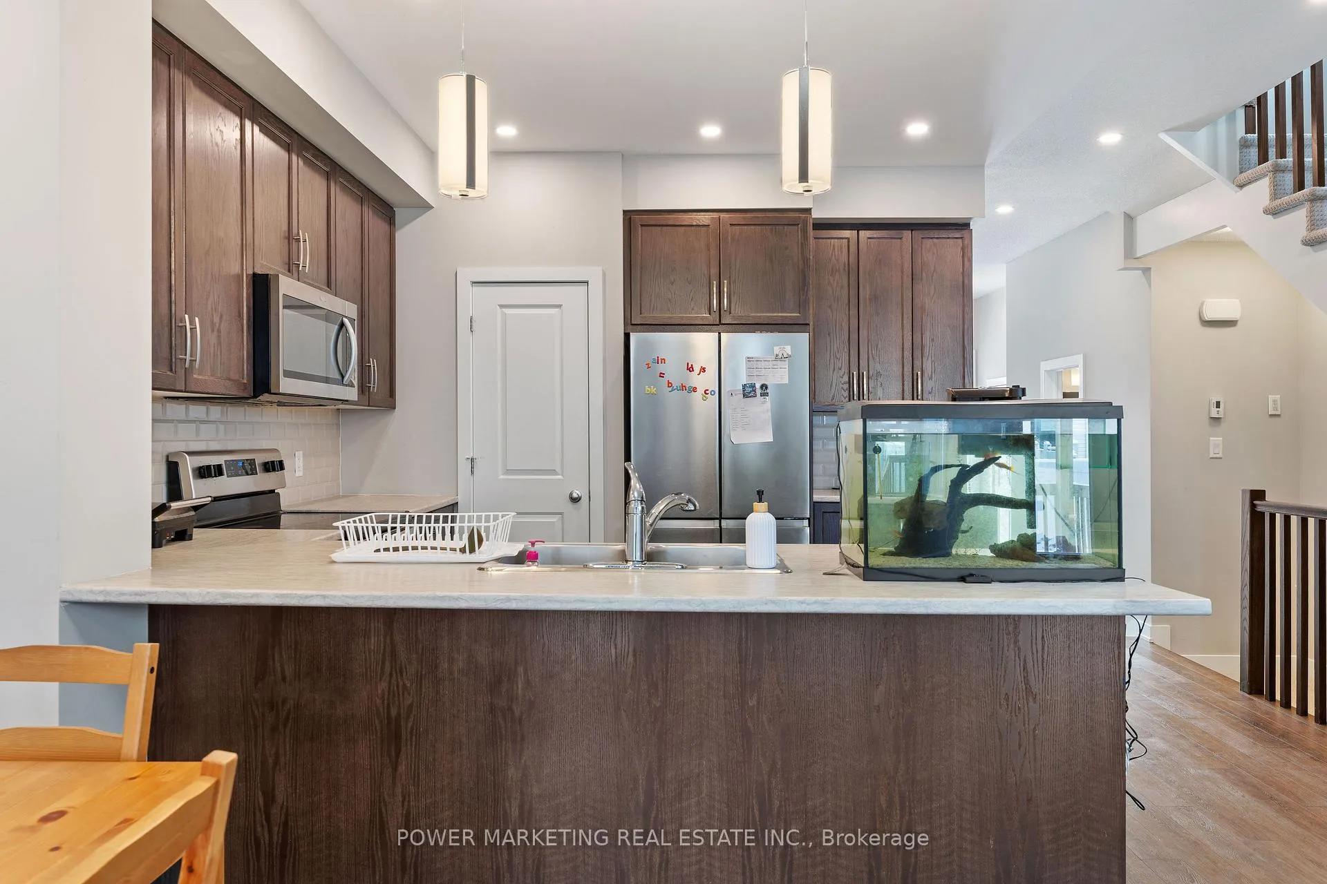 Photo 8 of 431 Cope Drive, Ottawa, Kanata - Emerald Meadows/Trailwest — HOMEH