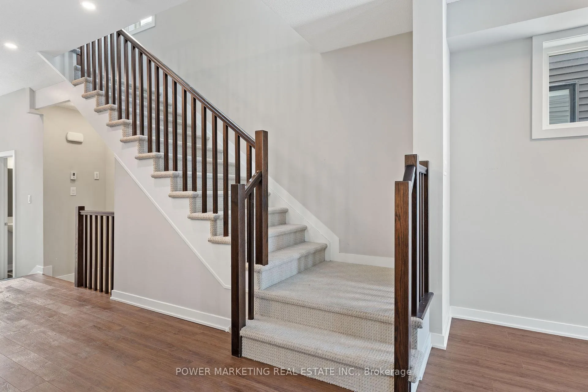 Photo 12 of 431 Cope Drive, Ottawa, Kanata - Emerald Meadows/Trailwest — HOMEH