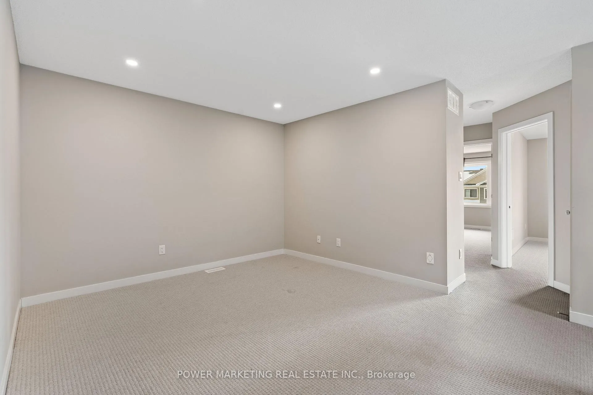 Photo 14 of 431 Cope Drive, Ottawa, Kanata - Emerald Meadows/Trailwest — HOMEH