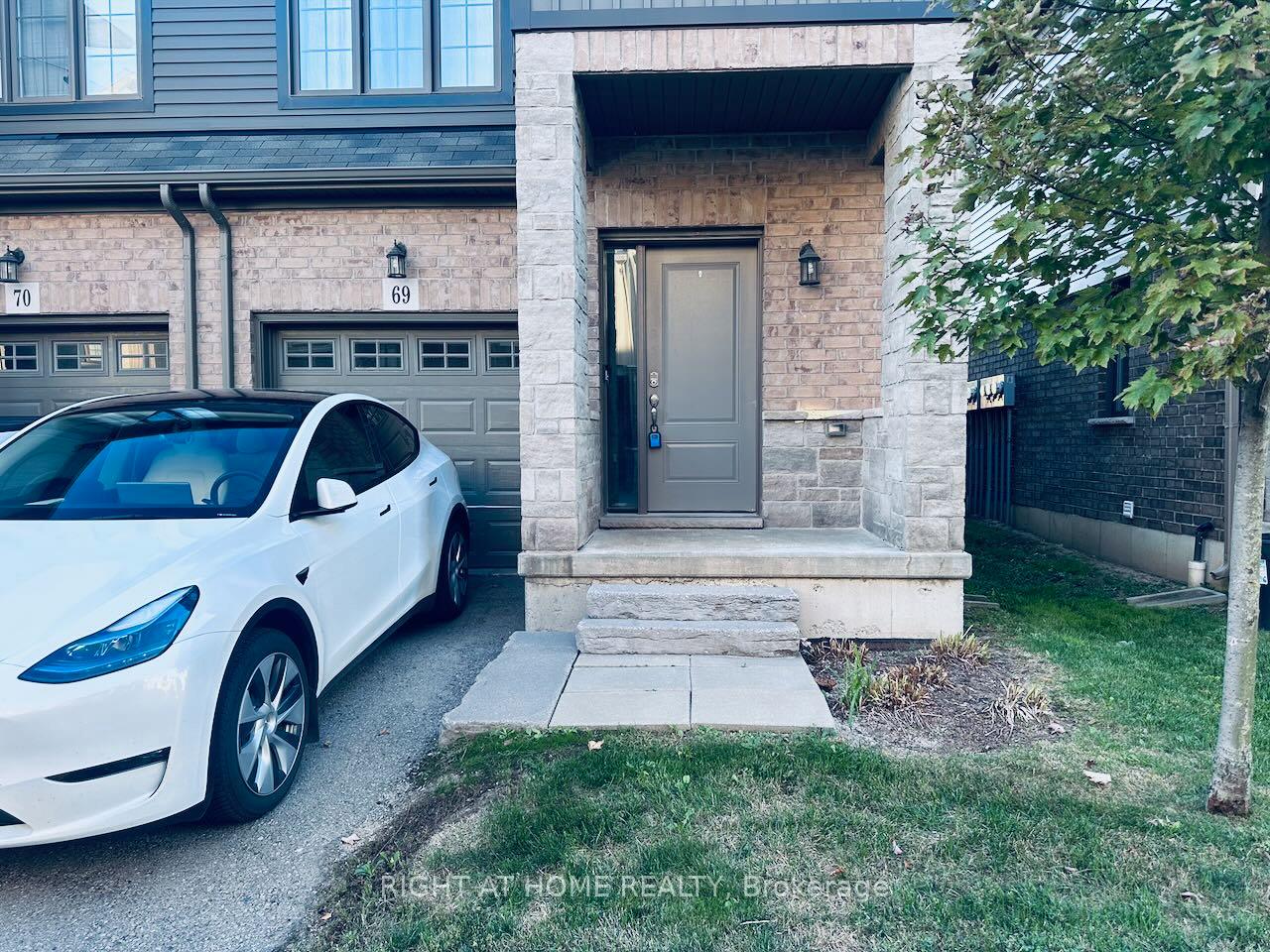 Photo 2 of Unit 69, 377 Glancaster Road, Hamilton, Villages of Glancaster — HOMEH