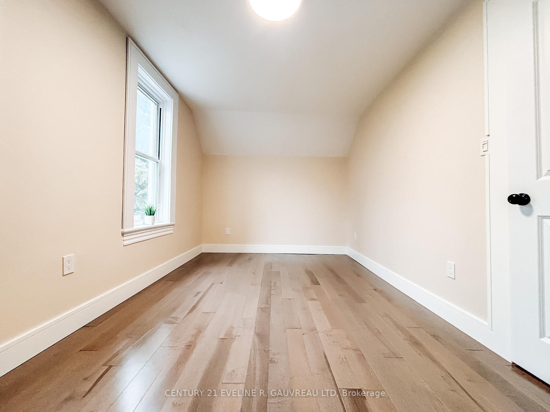 Photo 23 of 29 John Street, Temiskaming Shores, New Liskeard — HOMEH