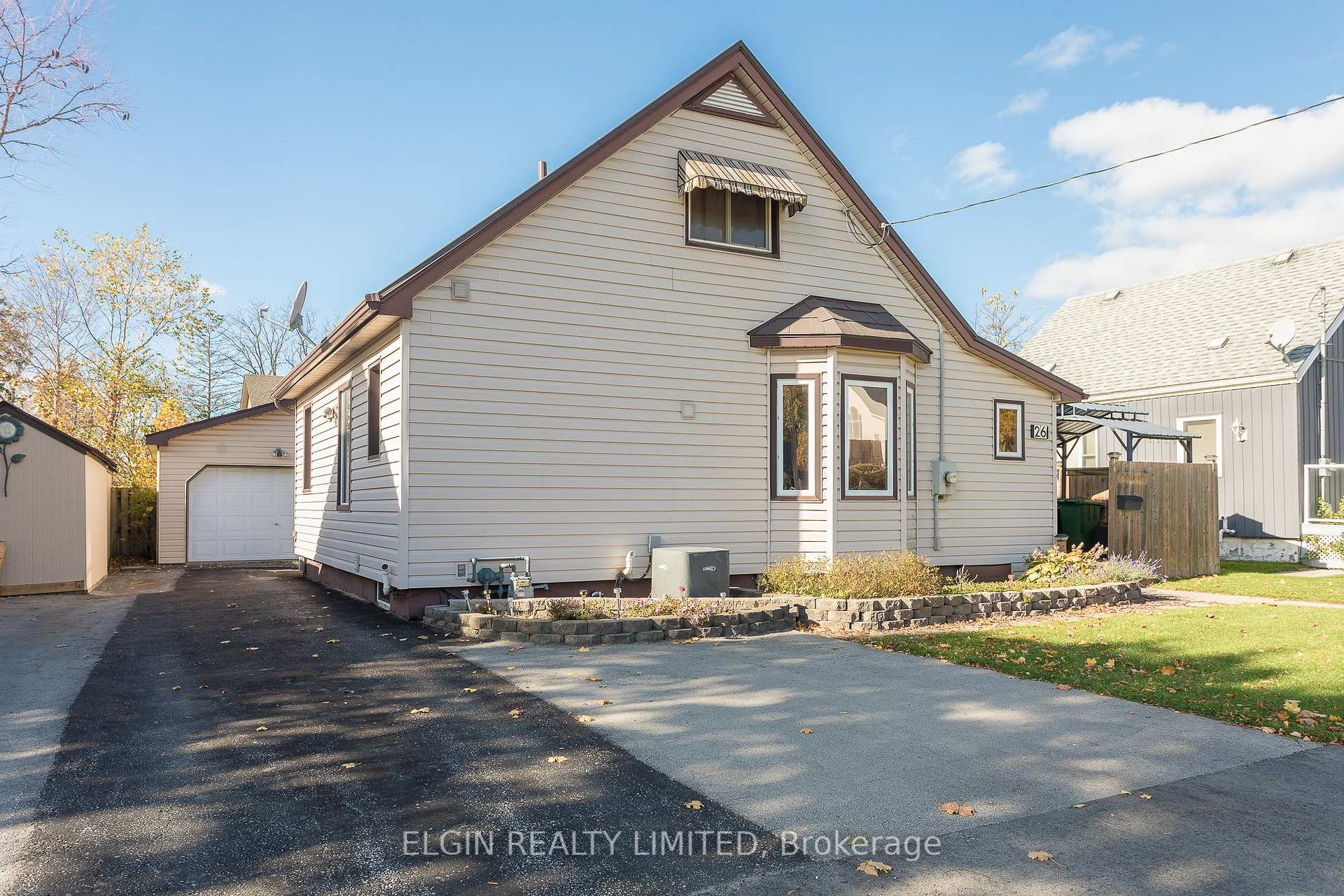 Photo 1 of 26 Parkside Drive, St. Thomas — HOMEH