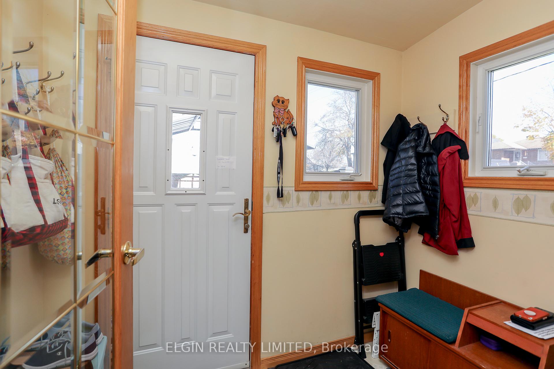 Photo 7 of 26 Parkside Drive, St. Thomas — HOMEH