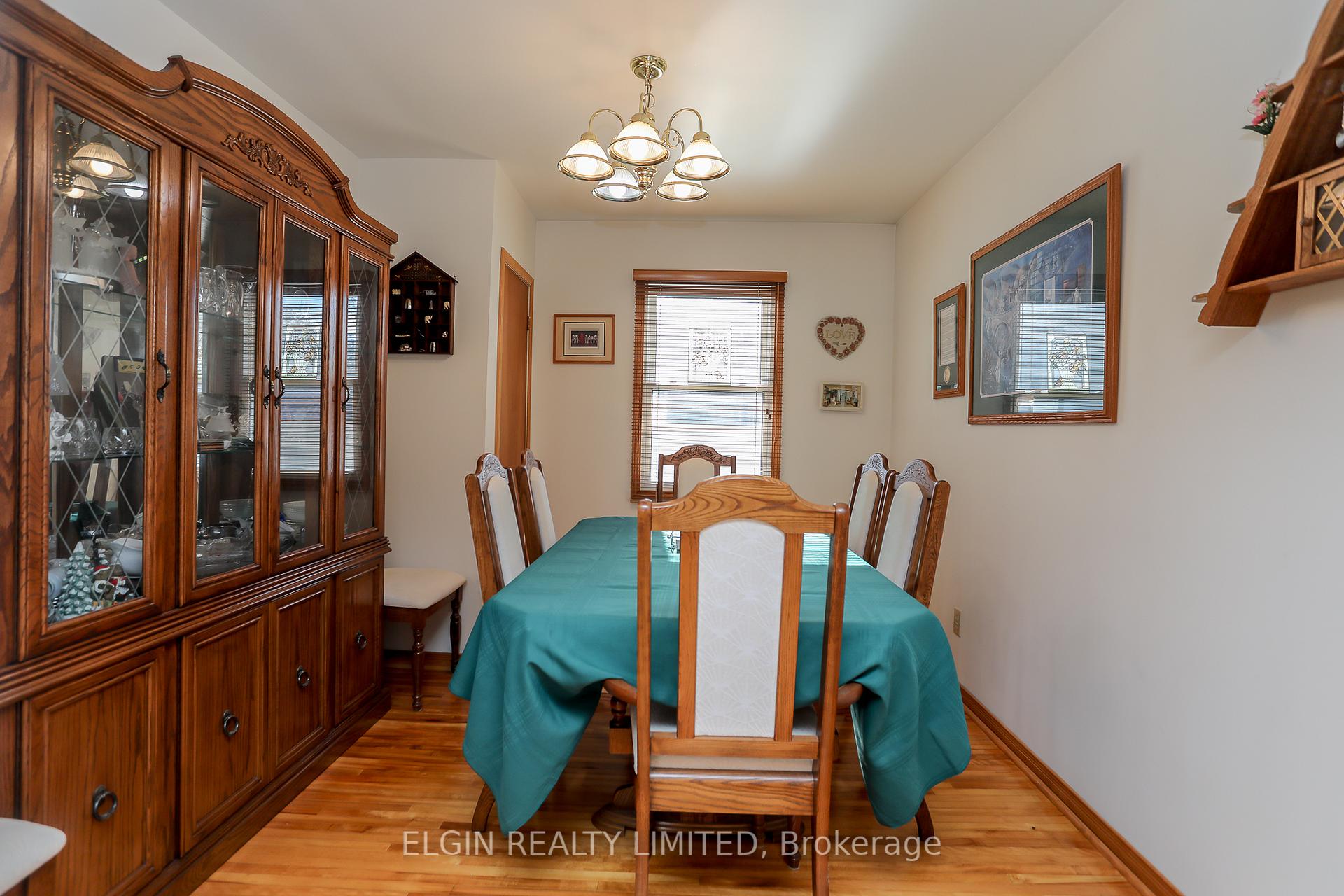 Photo 18 of 26 Parkside Drive, St. Thomas — HOMEH