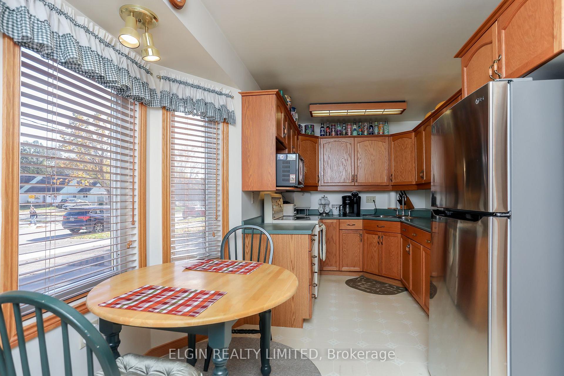 Photo 30 of 26 Parkside Drive, St. Thomas — HOMEH